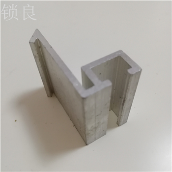 一体板挂件