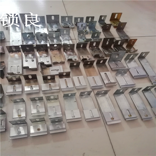 一体板挂件